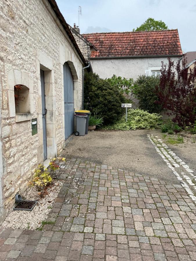 Logis Du Faubourg Petite Maison De Charme, Tranquille, Calme Et Lumineuse Val-de-Mercy Exterior foto